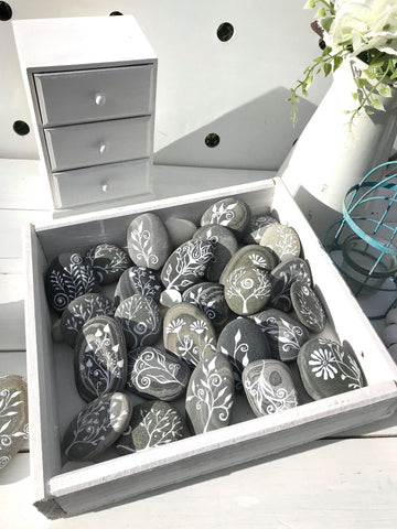 rock painting simple ideas Christine Onward australia decorative art blog 