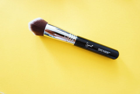 Sigma 3DHD Kabuki Brush My favourite Sigma Beauty Brushes