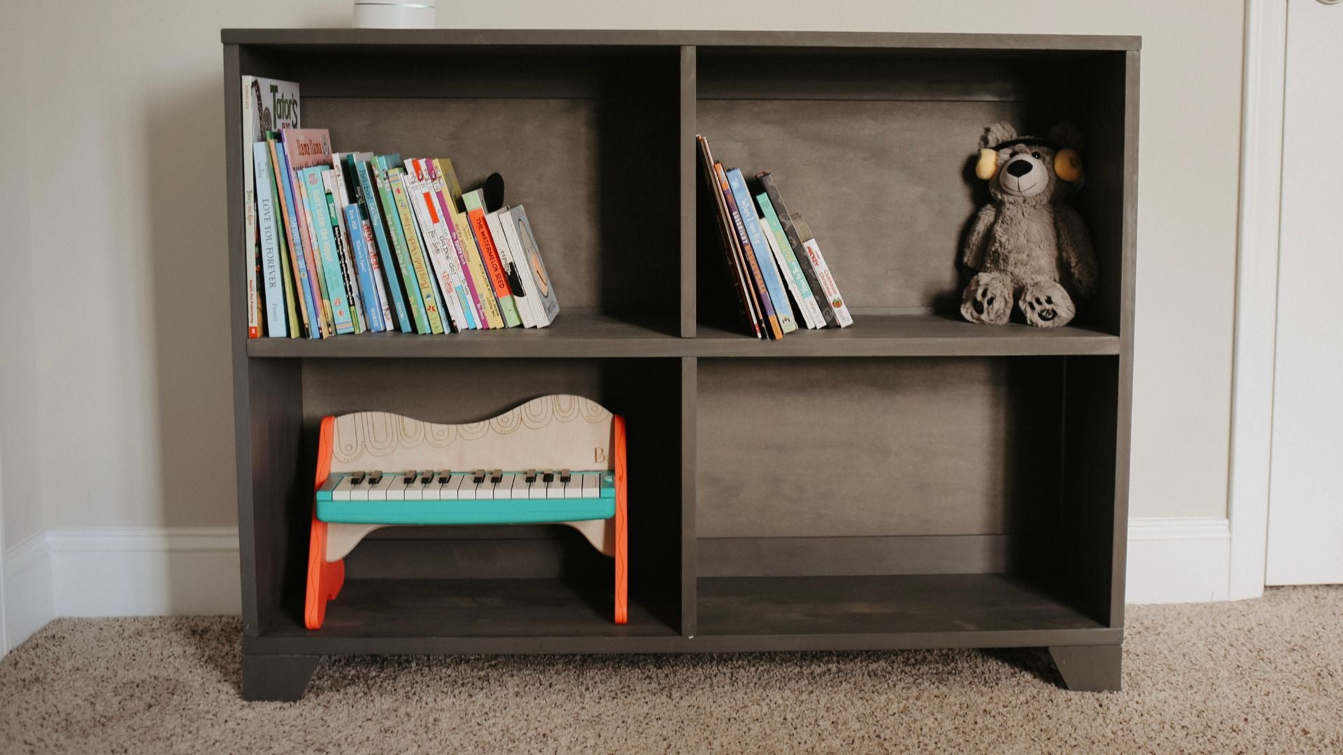 Solid wood kids' bookcase with four shelves