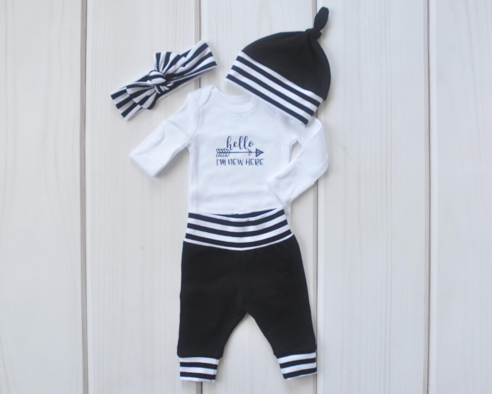 Newborn Outfits 2024