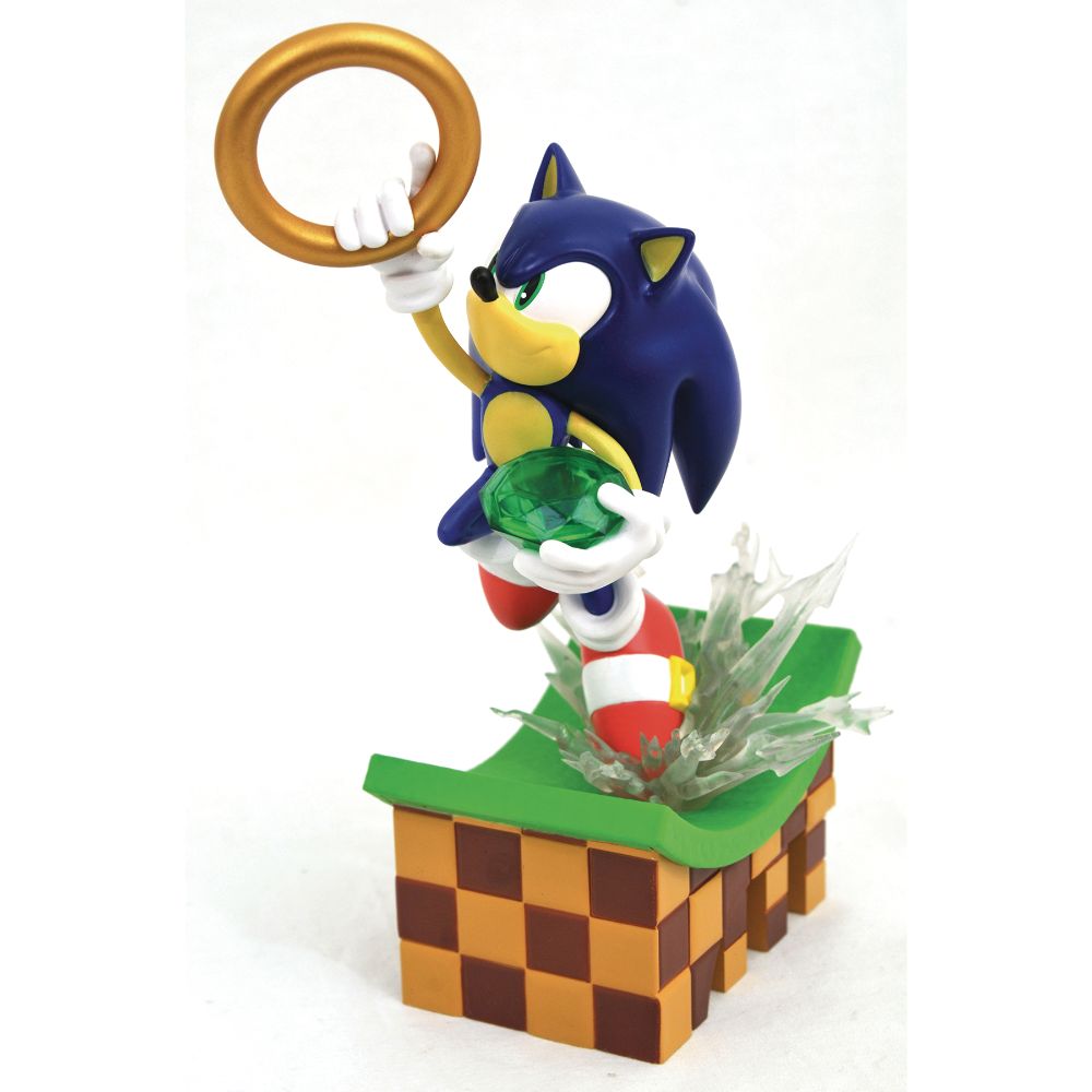 sonic gallery statue