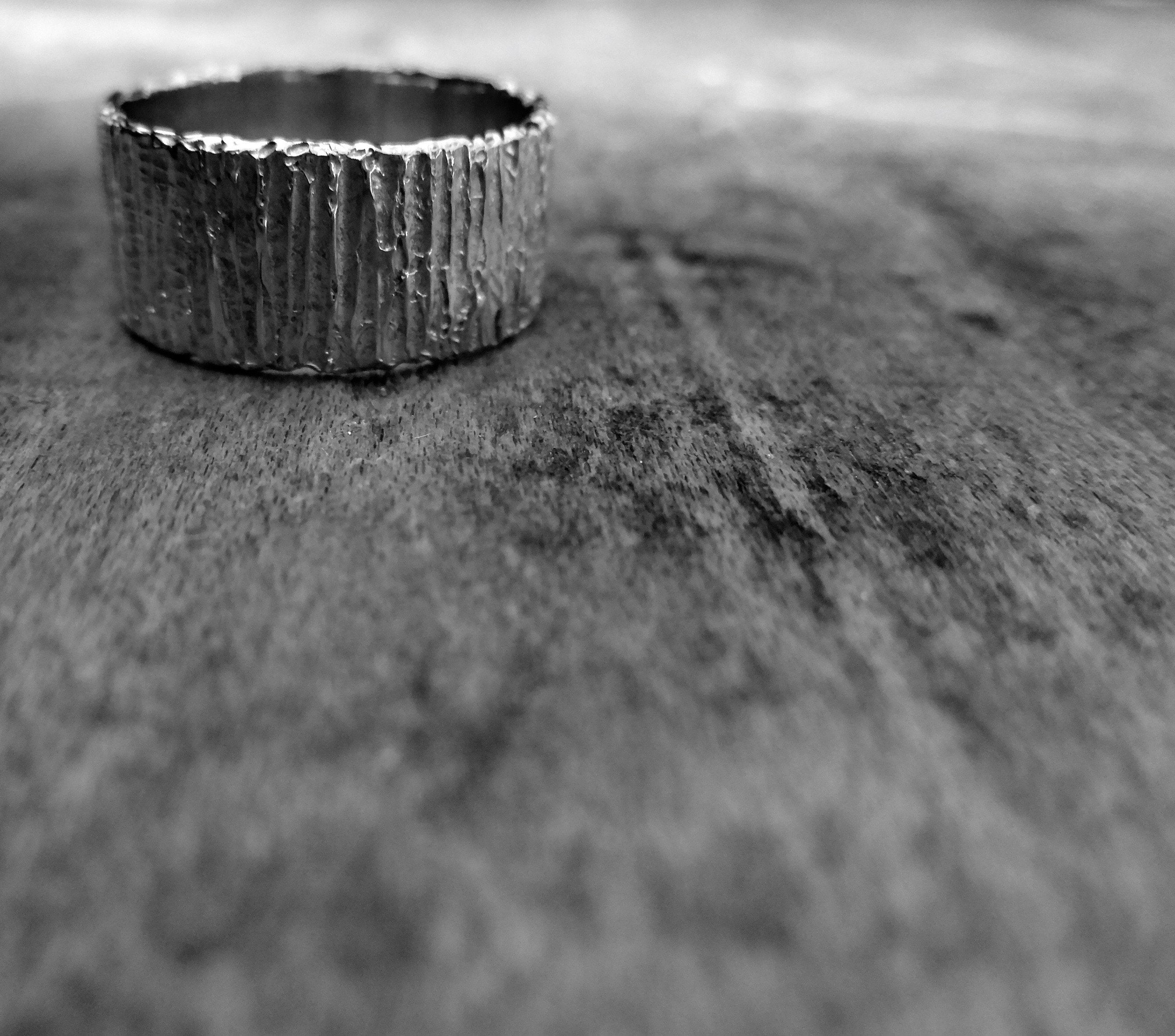 The Bark Ring - Broad