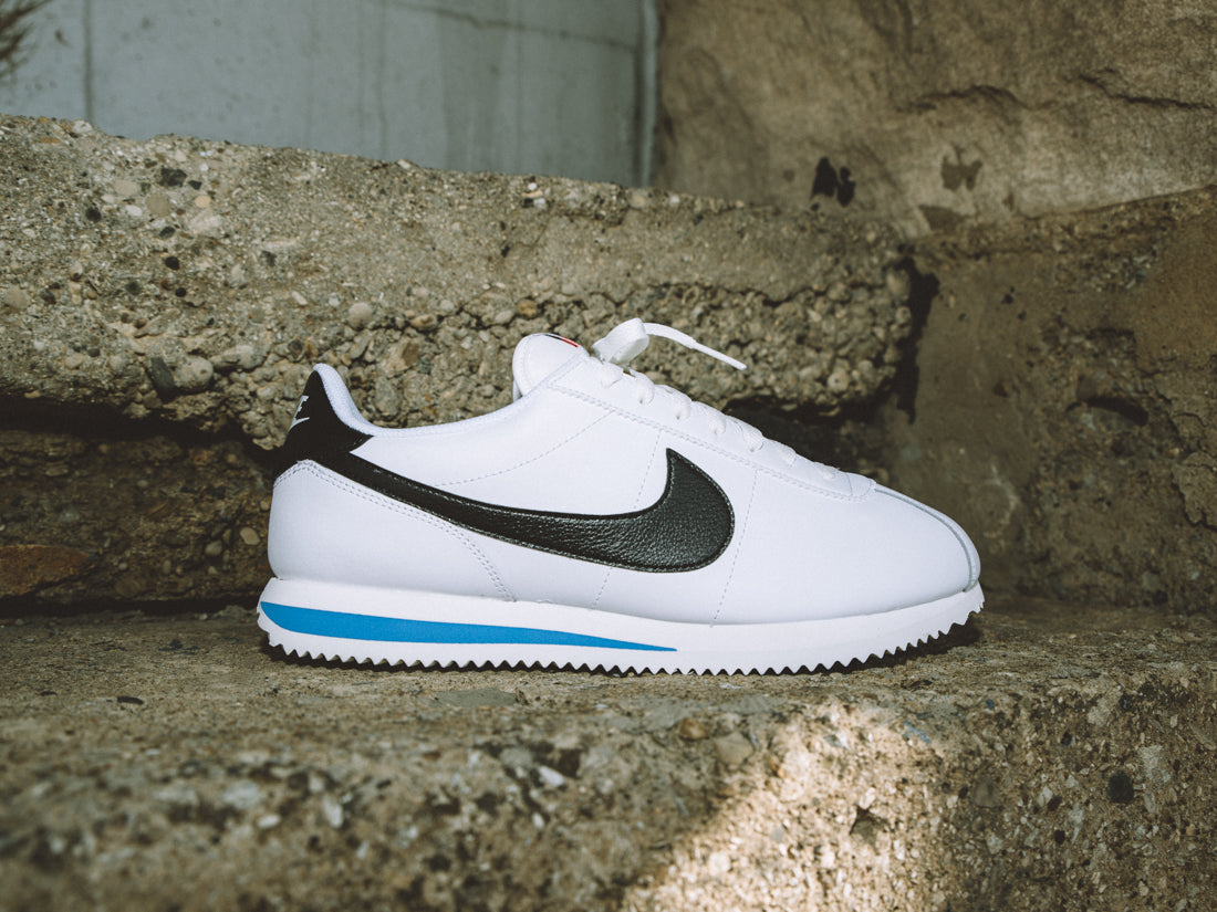 Realista Acostumbrados a Bibliografía Nike Cortez 'White/Light Photo Blue' – Unheardof Brand