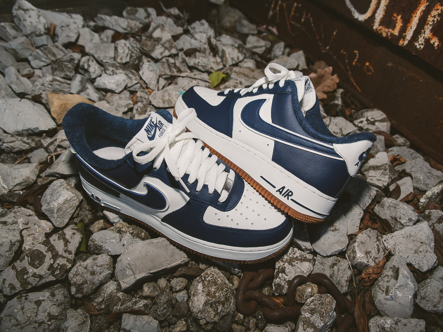 nike air force 1 07 lv8 midnight navy