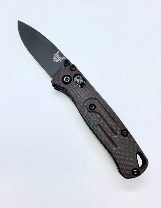 Glow Rhino Benchmade Bugout Knife Handle Scales Carbon Fiber - Smoky  Mountain Knife Works
