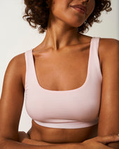 Soft Scoop Bra - Pink-a-boo Nav Image 3