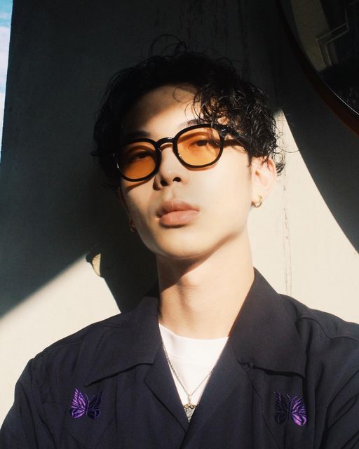 @k.guang_ting rocks The LEMTOSH Black with Mellow Yellow Tint!