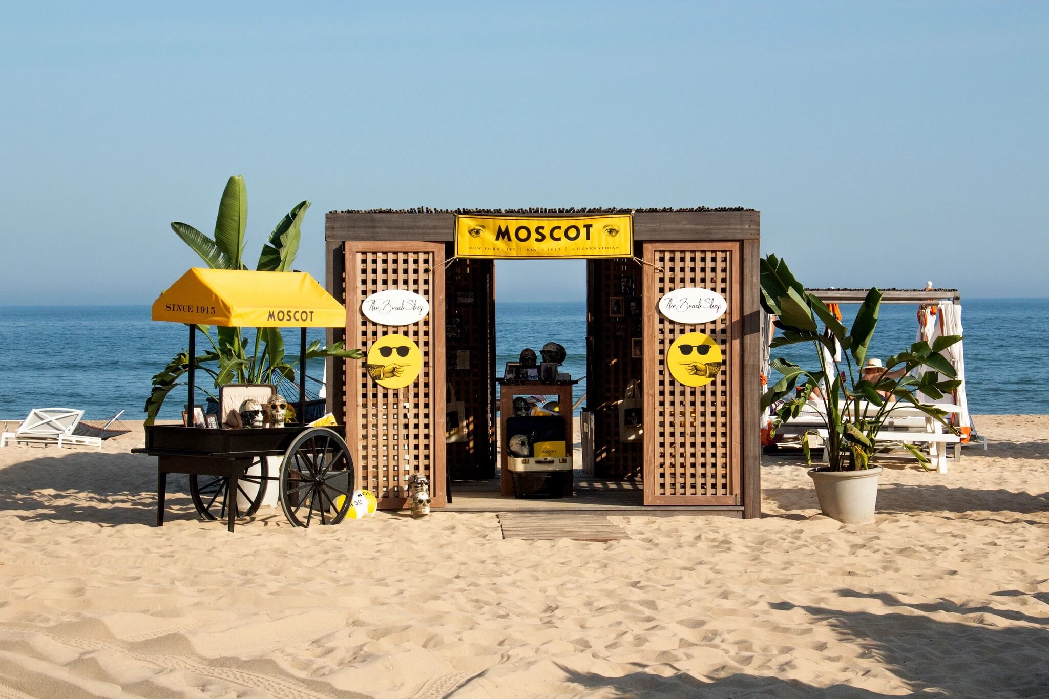 MOSCOT Goes to Montauk for the Summer!