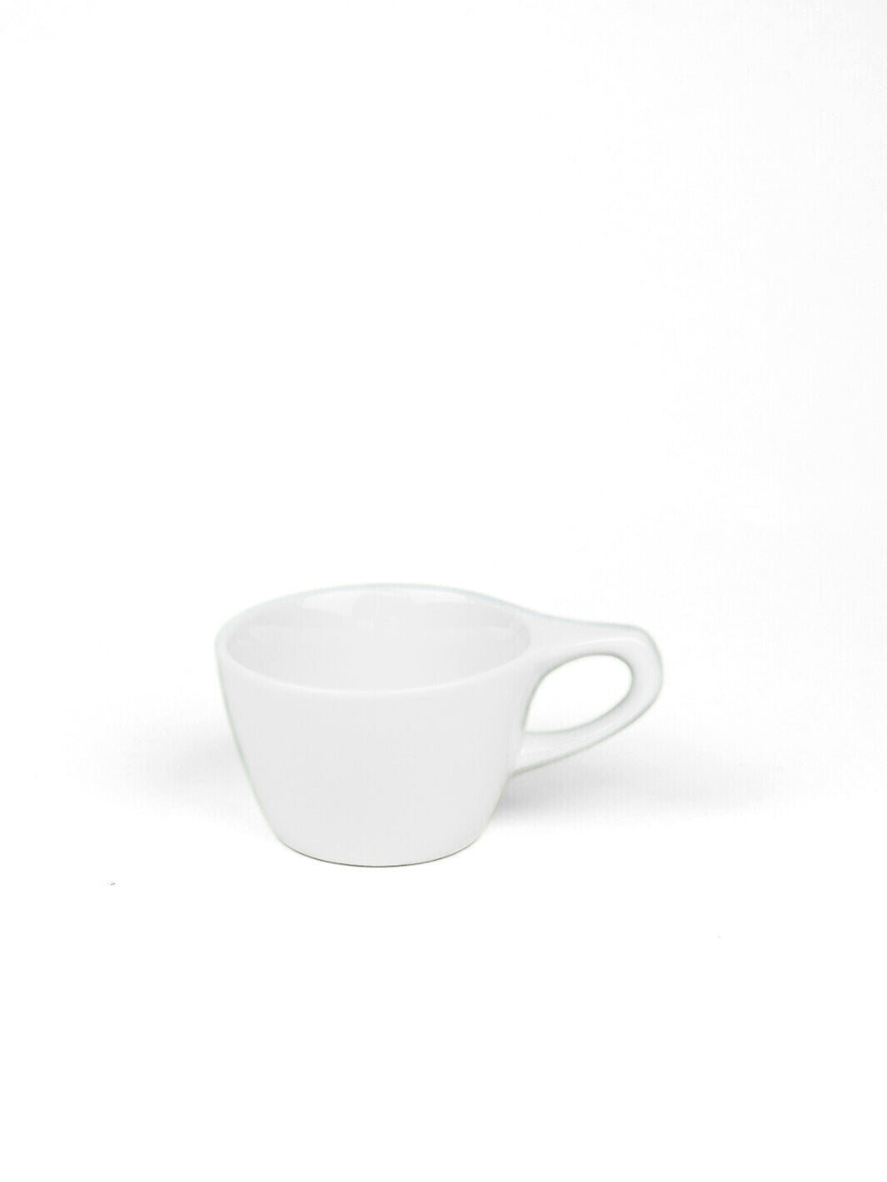 https://cdn.shopify.com/s/files/1/2404/0687/files/notneutral_lino-single-cappuccino-cup-5oz_white.jpg?v=1702485781&width=1000
