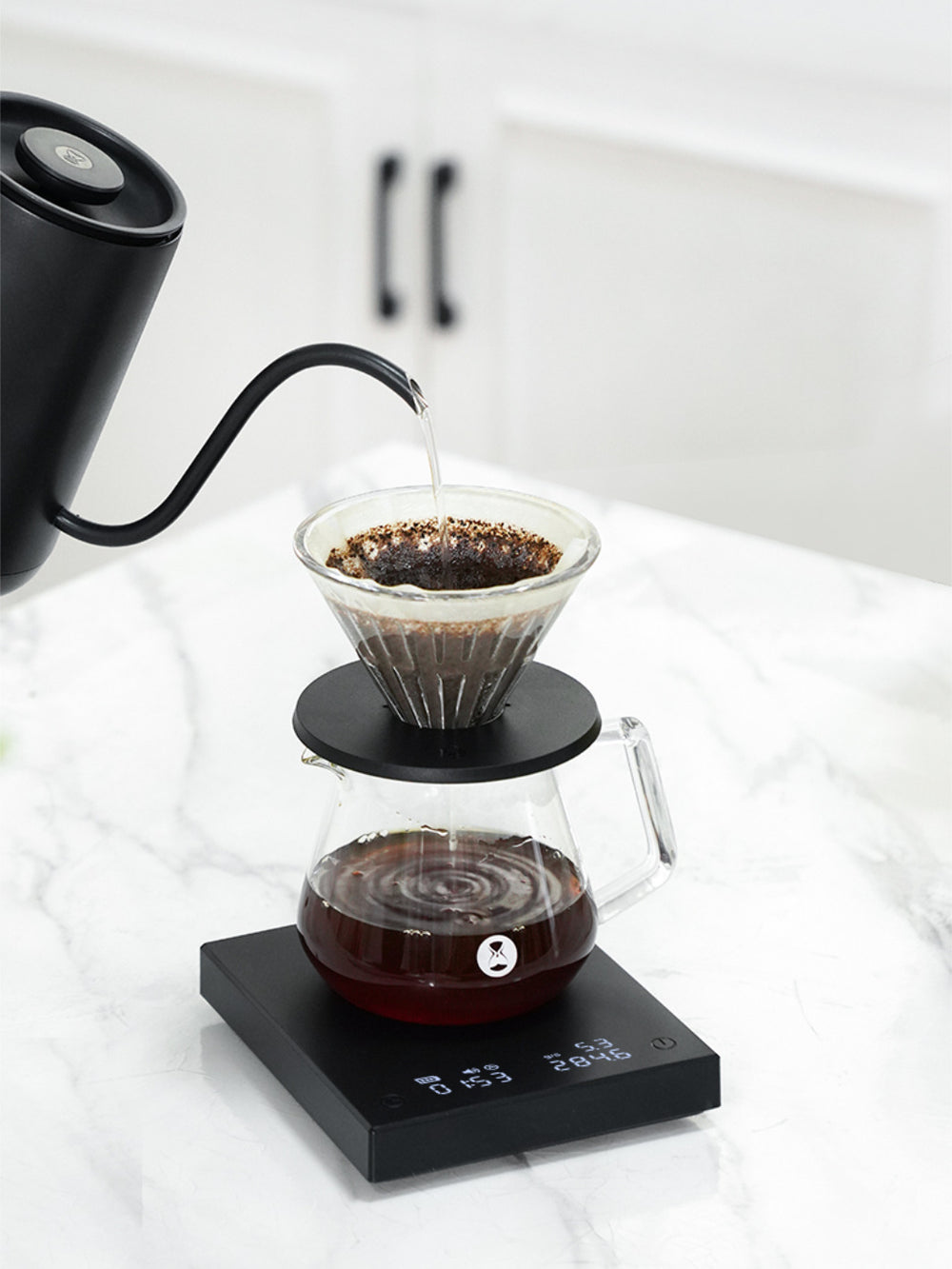 Black Mirror Basic 2 Coffee and Espresso Scale