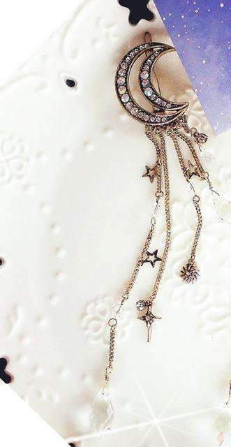 Enchanting Moon And Crystal Tassel Hair Clip