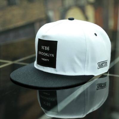 Men / women Unisex Flat Visor Hat With Print Detailing