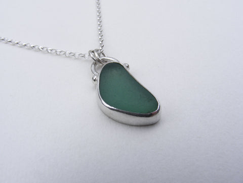 New stock for the Limekiln Gallery, Calstock!  Teal sea glass silver bezel set pendant with an 18 inch silver belcher chain.