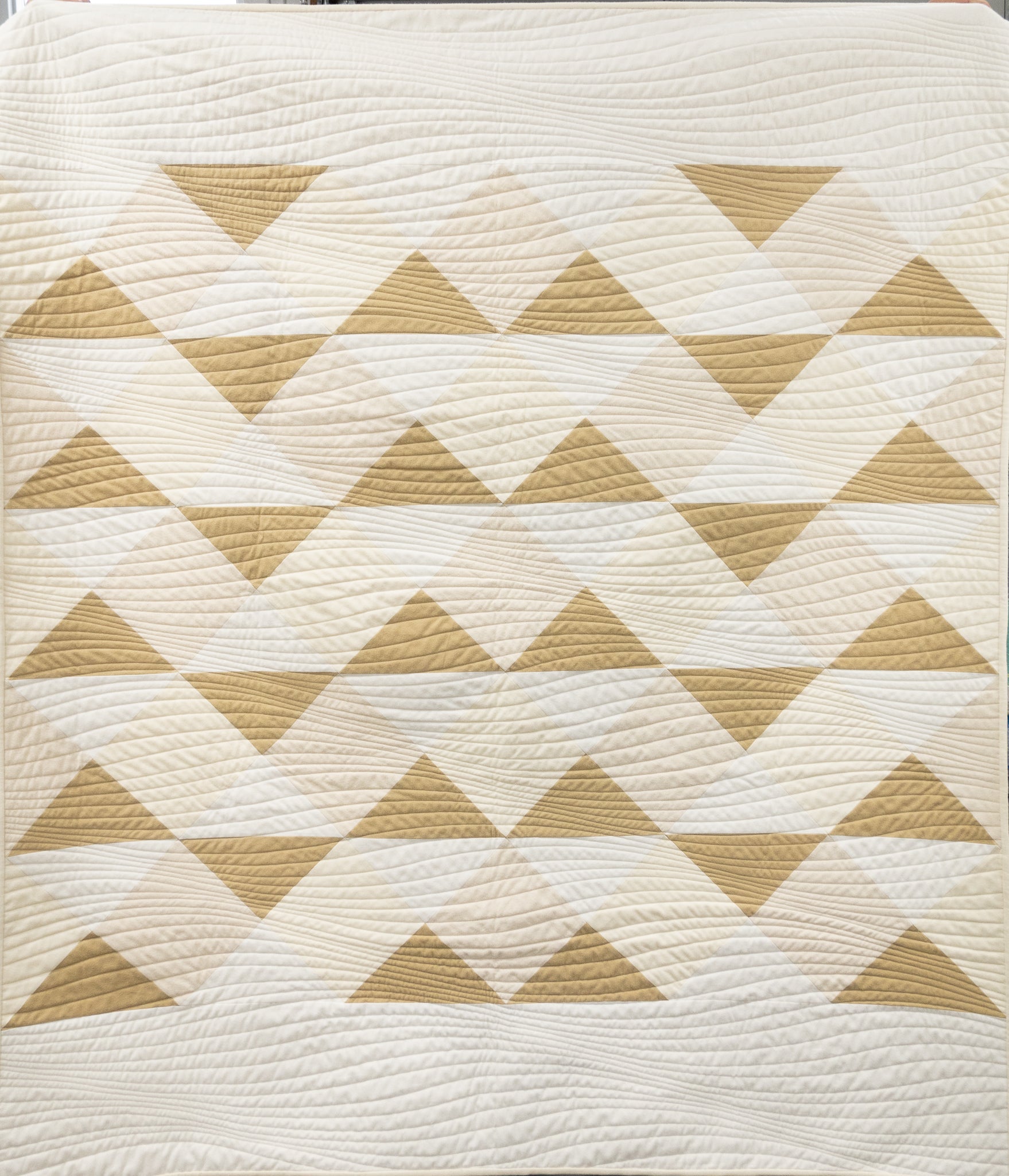 Sea Breeze quilt in flannel neutrals - Sewfinity.com