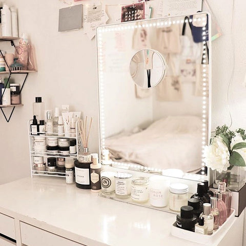 19 Useful and Pretty Ways to Organize Your Vanity