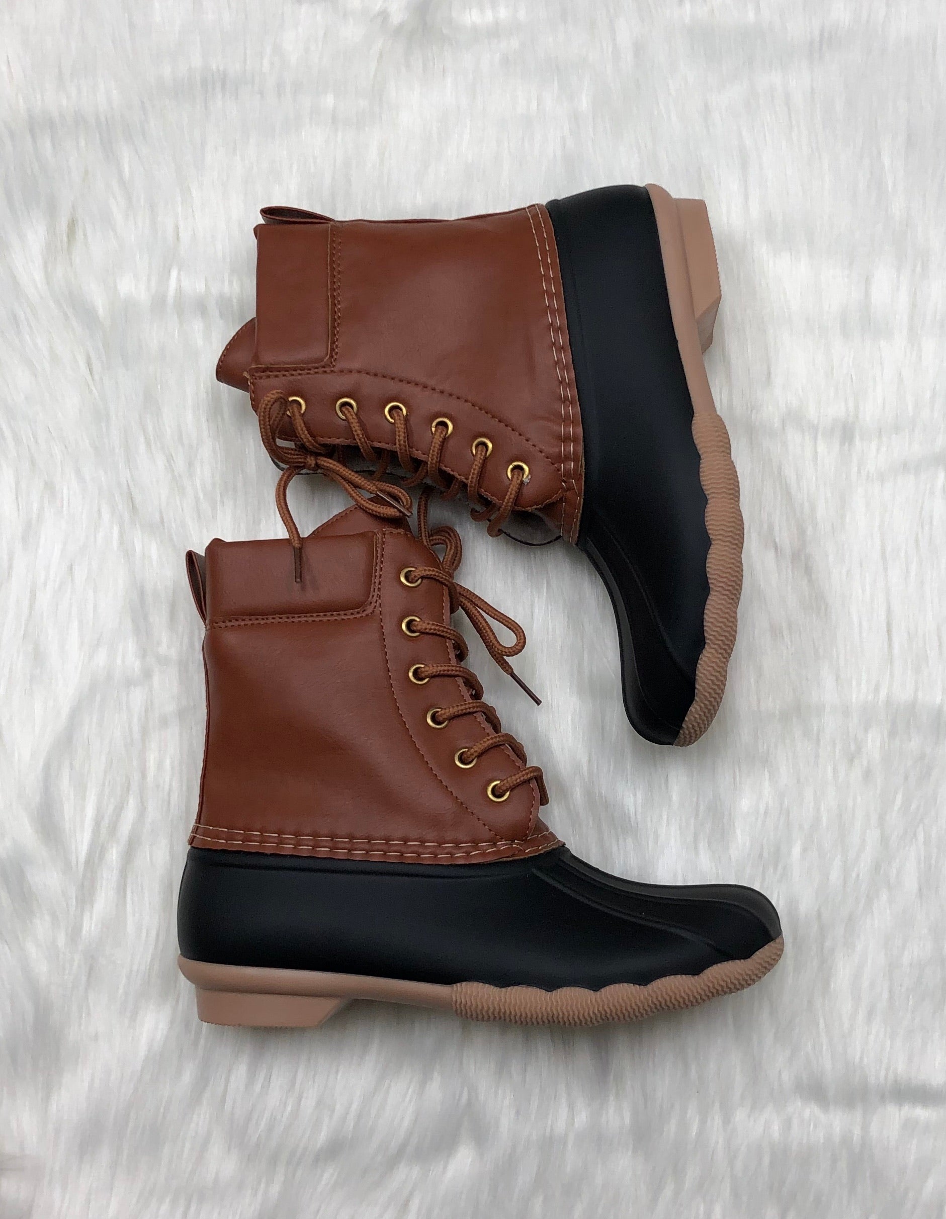 wool lined snow boots