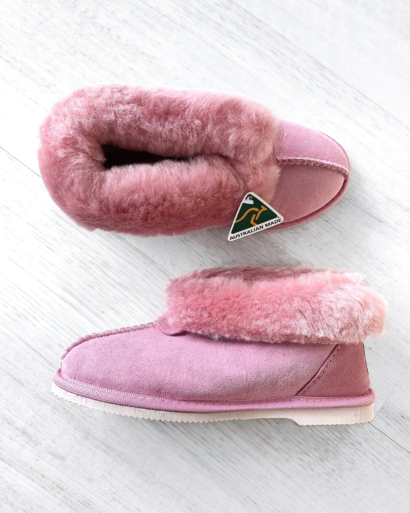 hot pink ugg slippers