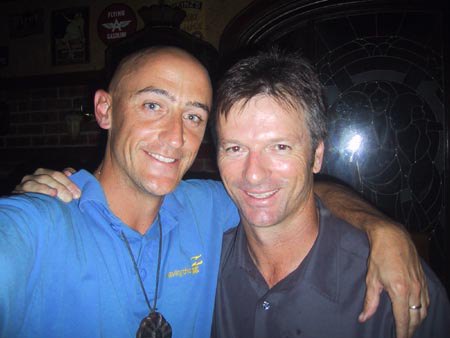 Australian Cricket Tours - Celebrating Australia Defeating Pakistan In Sharjah 2002 With Steve Waugh In Rock Bottom Cafe, Dubai