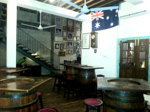 Australian Cricket Tours - The Relaxed Beer Barrel Bar Of Cricket Club Cafe | Colombo | Sri Lanka