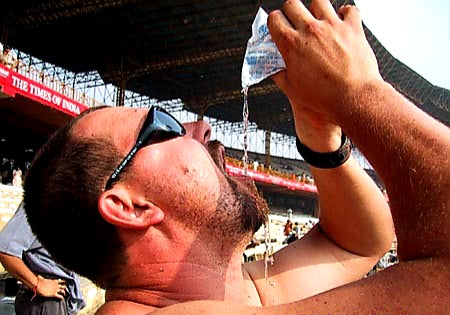 Australian Cricket Tours - Bags Of Water Is What Was Used To Rehydrate Yourself, Or Throw At Australian Supporters During The 2nd Test Match Between Australia & India At Eden Gardens, Calcutta (Kolkata) In 2001