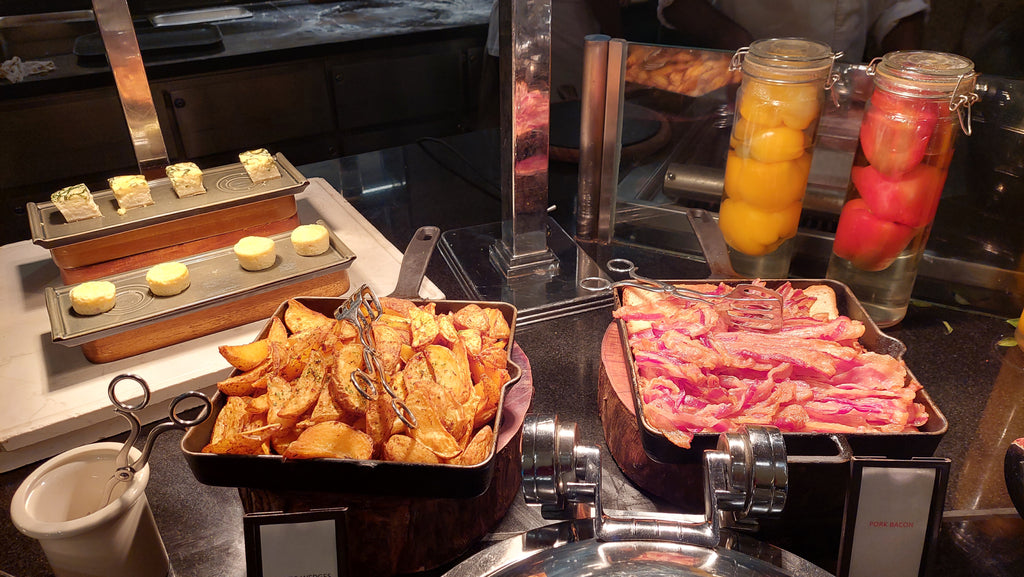 Crispy Bacon & Potato Wedges On The Buffet Breakfast At Graze Restaurant Hilton Colombo | Colombo | Sri Lanka | Australian Cricket Tours