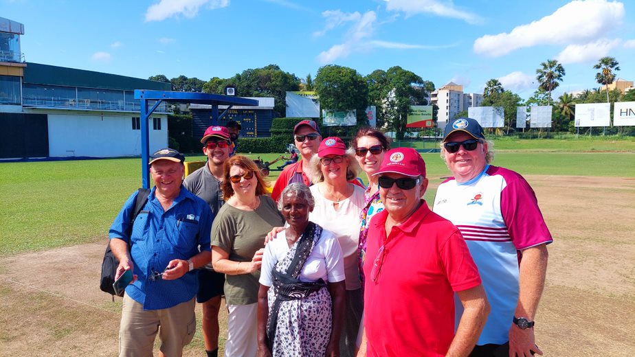 Team Photo Of Australian Cricket Tourists With The Female Head Curator At P Saravanamuttu International Cricket Stadium (P Sara Oval For Short) One Of Colombo's Test Cricket Grounds | Sri Lanka | Australian Cricket Tours