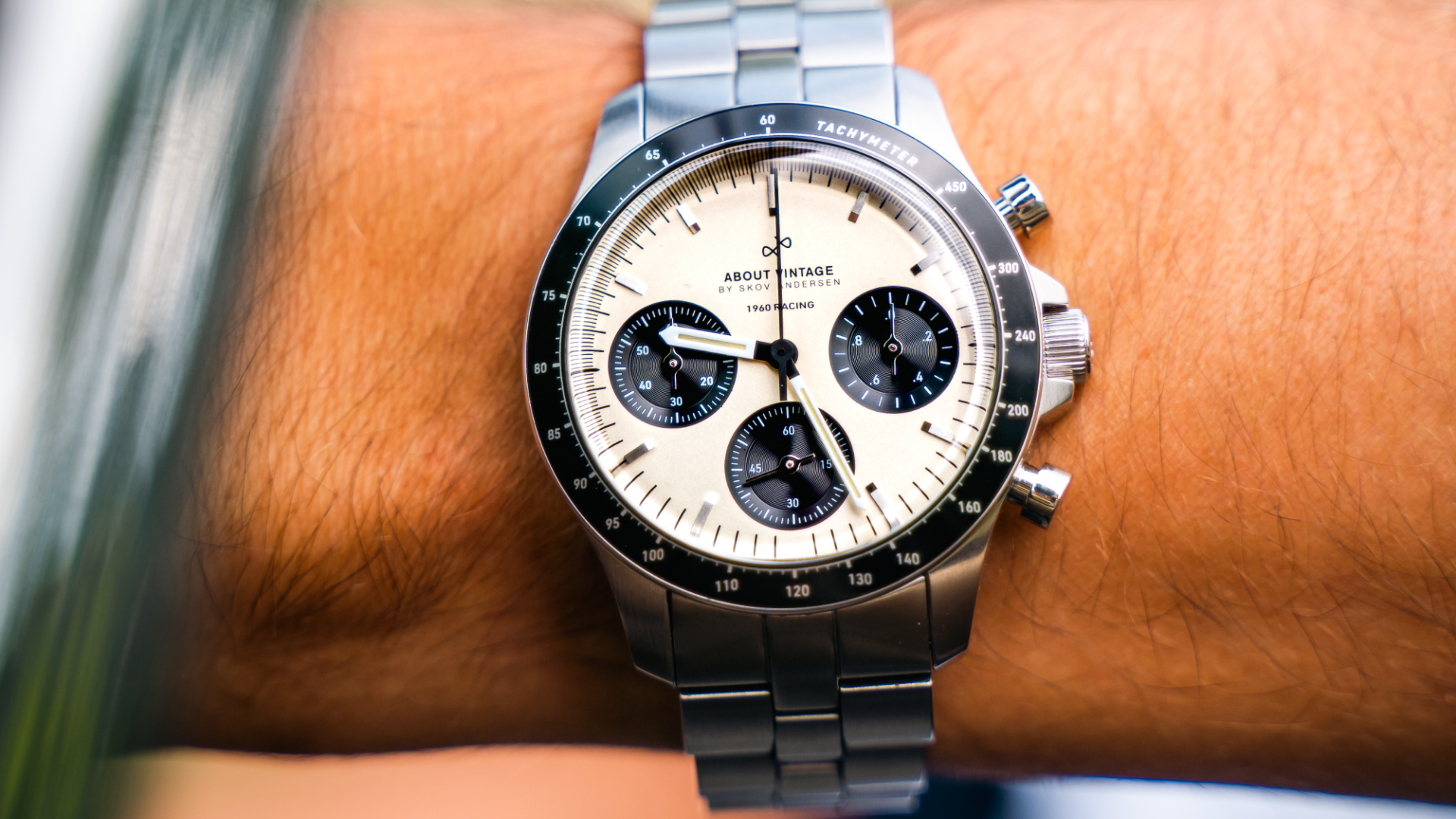 1960 Racing Chronograph, Steel / Off white & Black