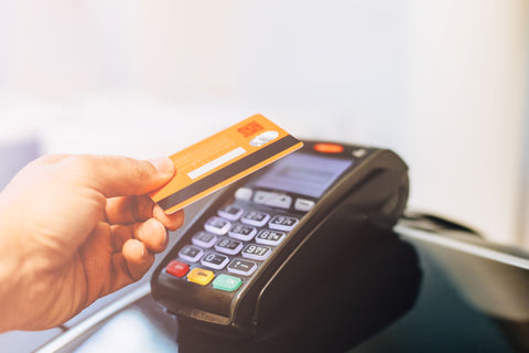 Card Terminal, Why You Need Contactless Payment in Your Shop (and How to Use it)