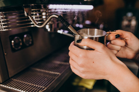 Frothing Milk, Espresso Macchiato vs Latte Macchiato: What's the Difference