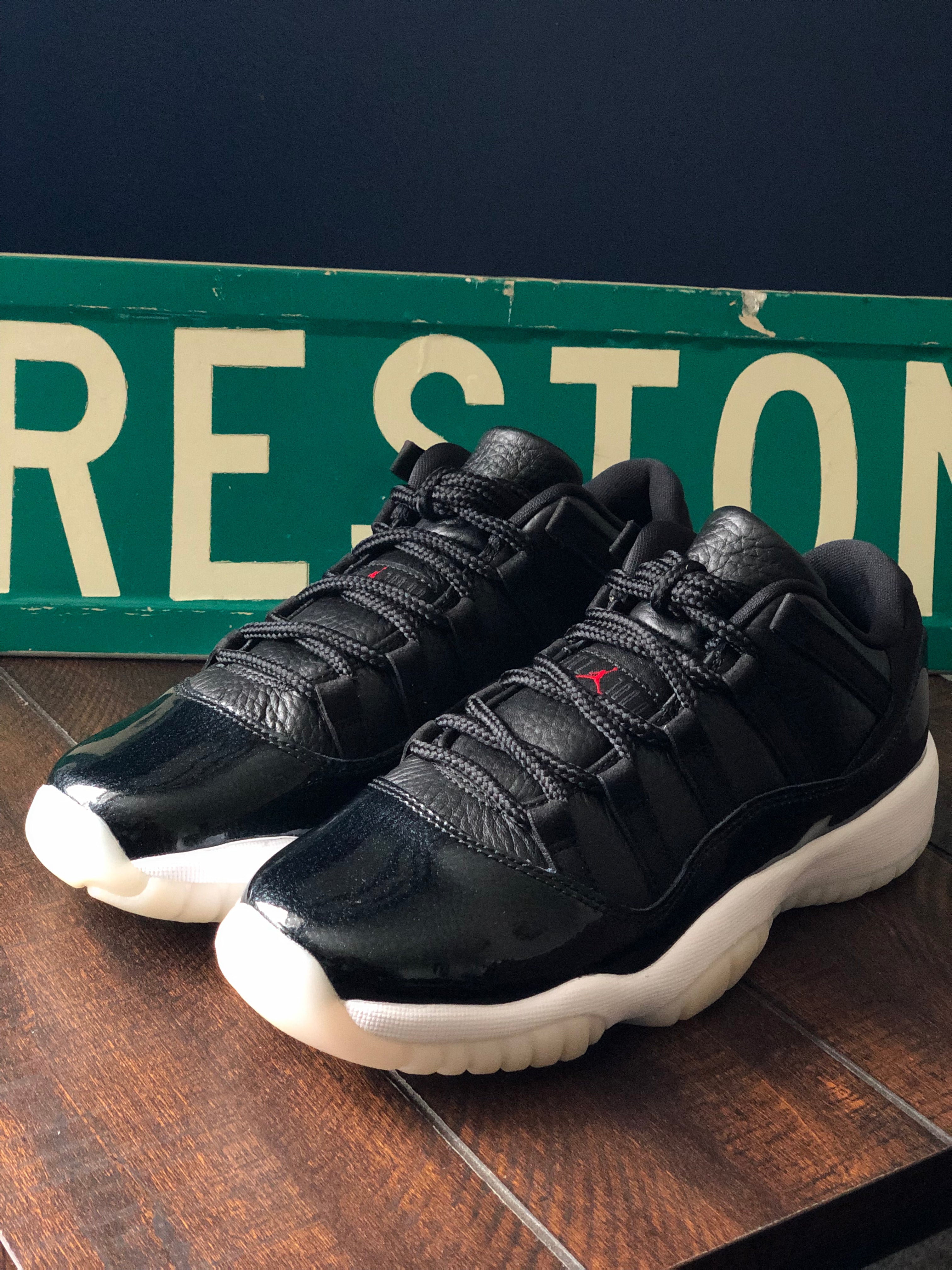 air jordan retro 11 low grade school