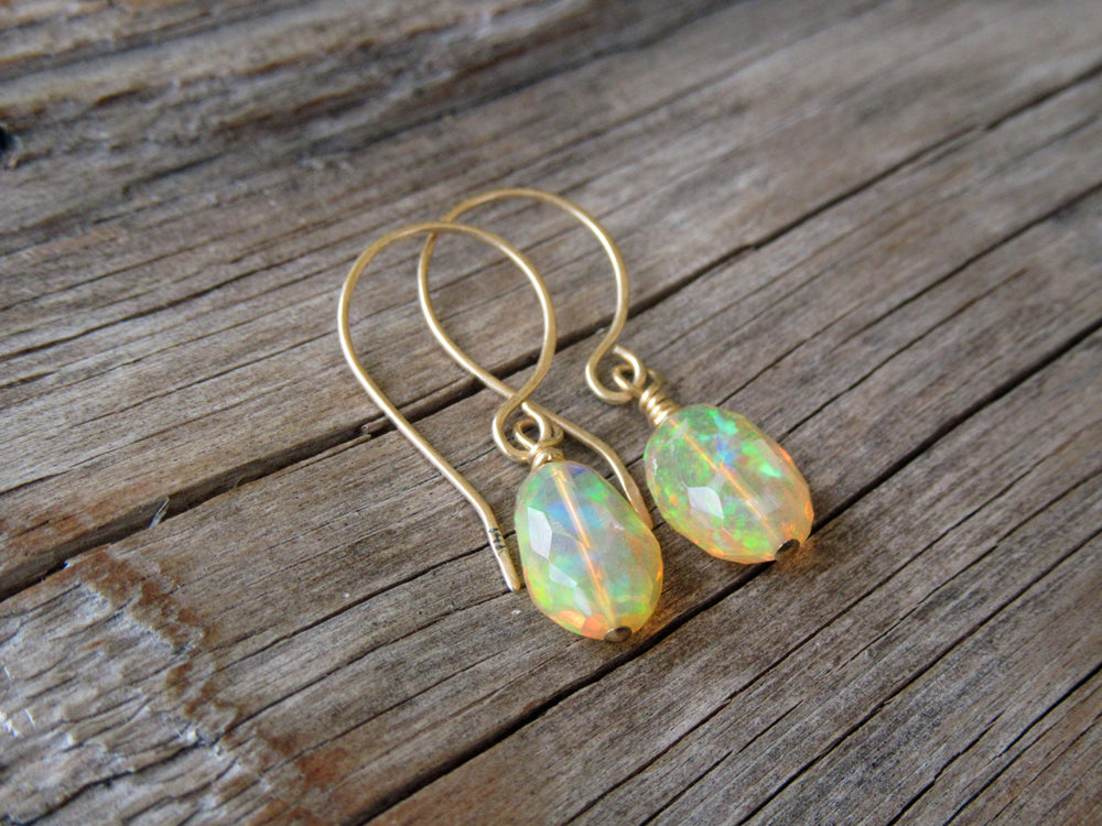 9kt gold Opal Studs – Collective & Co.