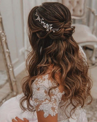Elegant Wedding Hairstyles: Half Up Half Down - Tulle & Chantilly Wedding  Blog
