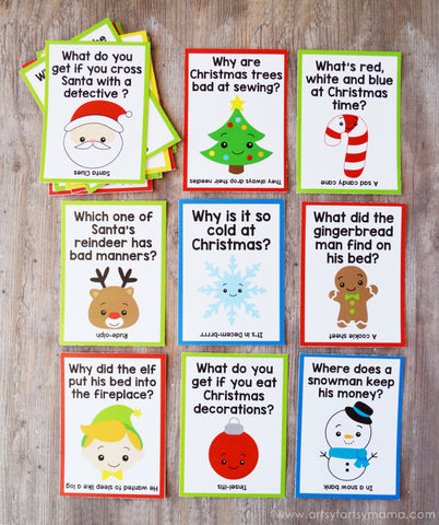 Free Printable Christmas Lunch Box Jokes- If you're looking for last minute Christmas decor, greeting cards, or gift tags, don't bother with the stores or online shopping. Instead, check out these 25 free Christmas printables! | Christmas wall art printables, printable gift tags, holiday printables, kids activities, #freePrintables #Christmas #DigitalDownloadShop
