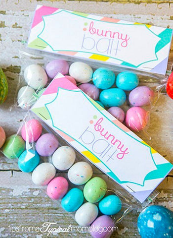 Free Printable Bunny Bait Easter Treat Bag Toppers- Make your Easter favors and candy gifts look egg-stra cute this year with some of these adorable free printable Easter treat bag toppers! | Easter party favors, Easter printable, #freePrintables #printable #Easter #treatBags #DigitalDownloadShop
