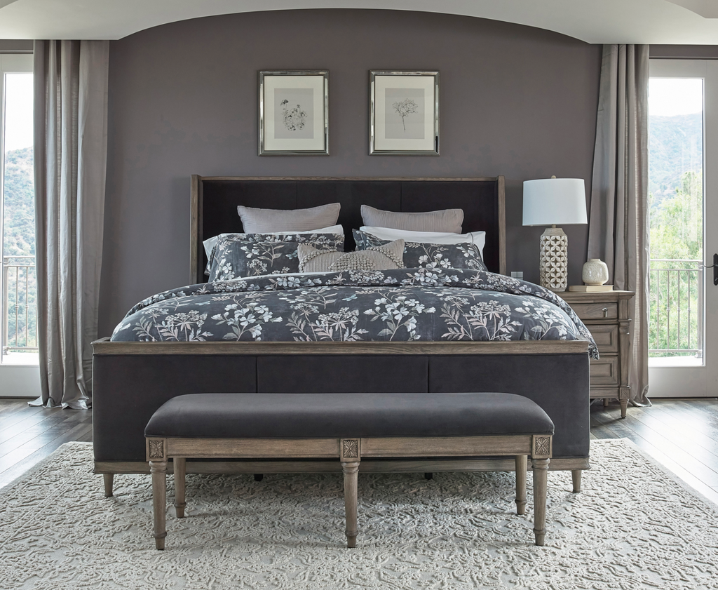 Transitional Style Bedroom: Elegantly Timeless