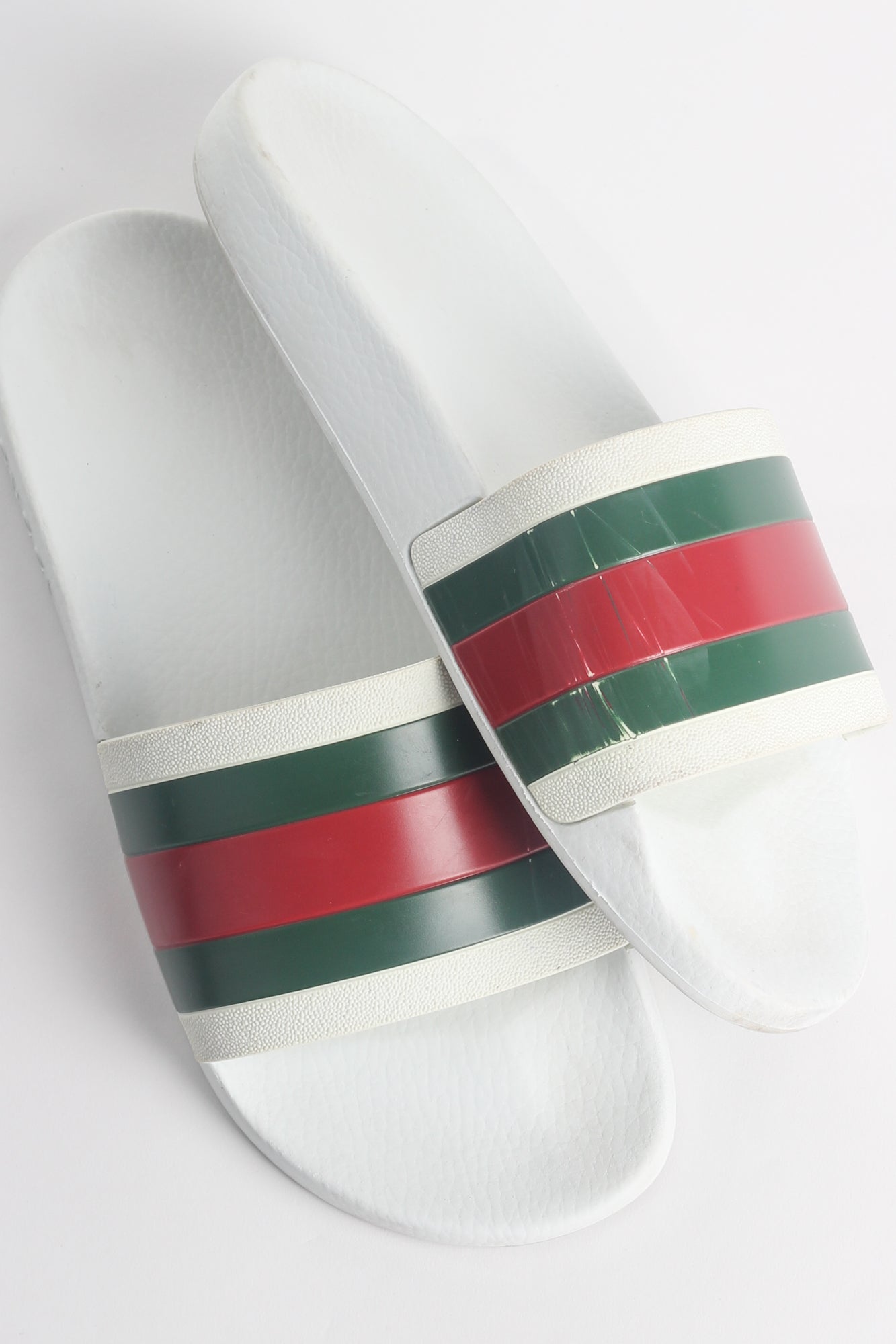 gucci white pursuit slides