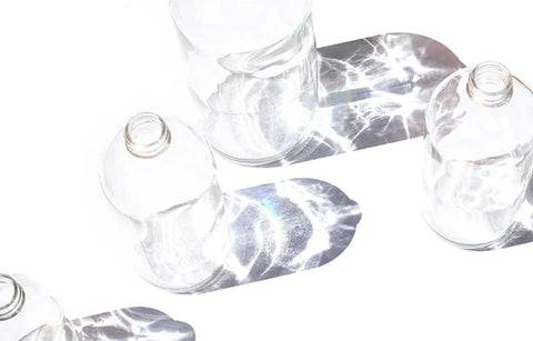 https://cdn.shopify.com/s/files/1/2416/3069/files/bkr-glass-water-bottles_520x500_5f041178-c236-41cc-aa48-ebbb19bf66fe_480x480.webp?v=1684868967