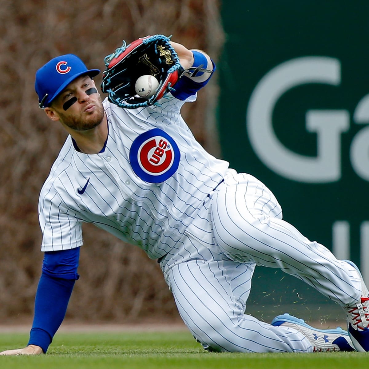 Gold Glove Blend // Connect Roasters with Ian Happ