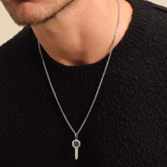 Heritage Key Pendant - Image 2/2