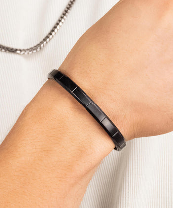 Wilshire Cuff Bracelet - Black