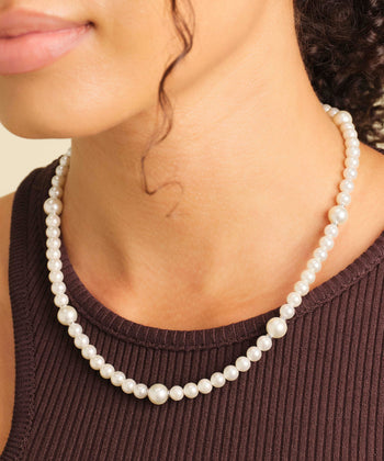 Women's Offset Pearl Necklace