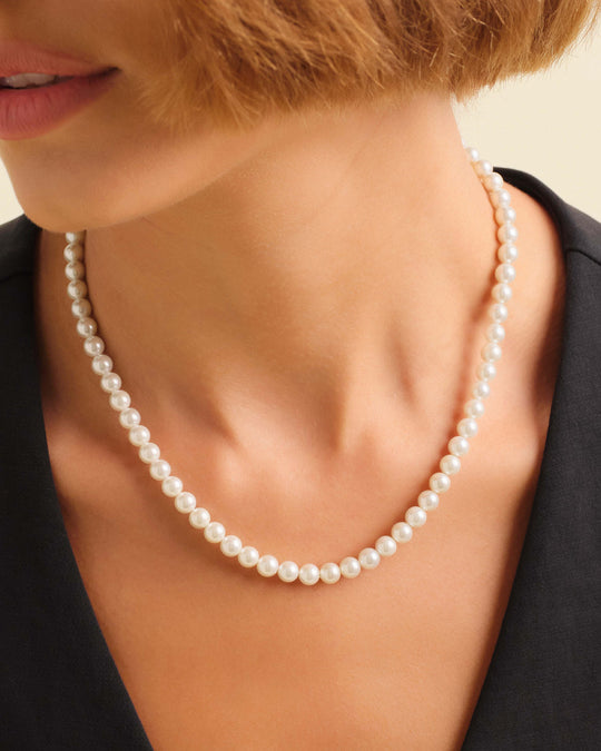 Women's Pearl Necklace - Image 2/2