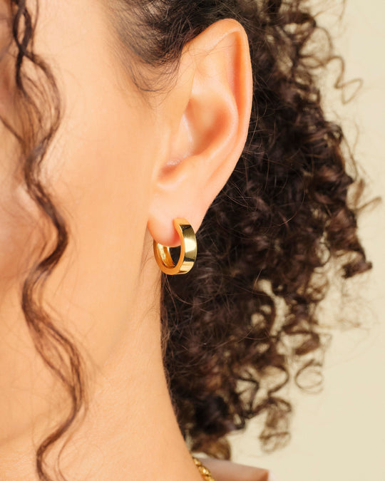 Women's Classic Hoop Earrings - Gold - Image 2/2