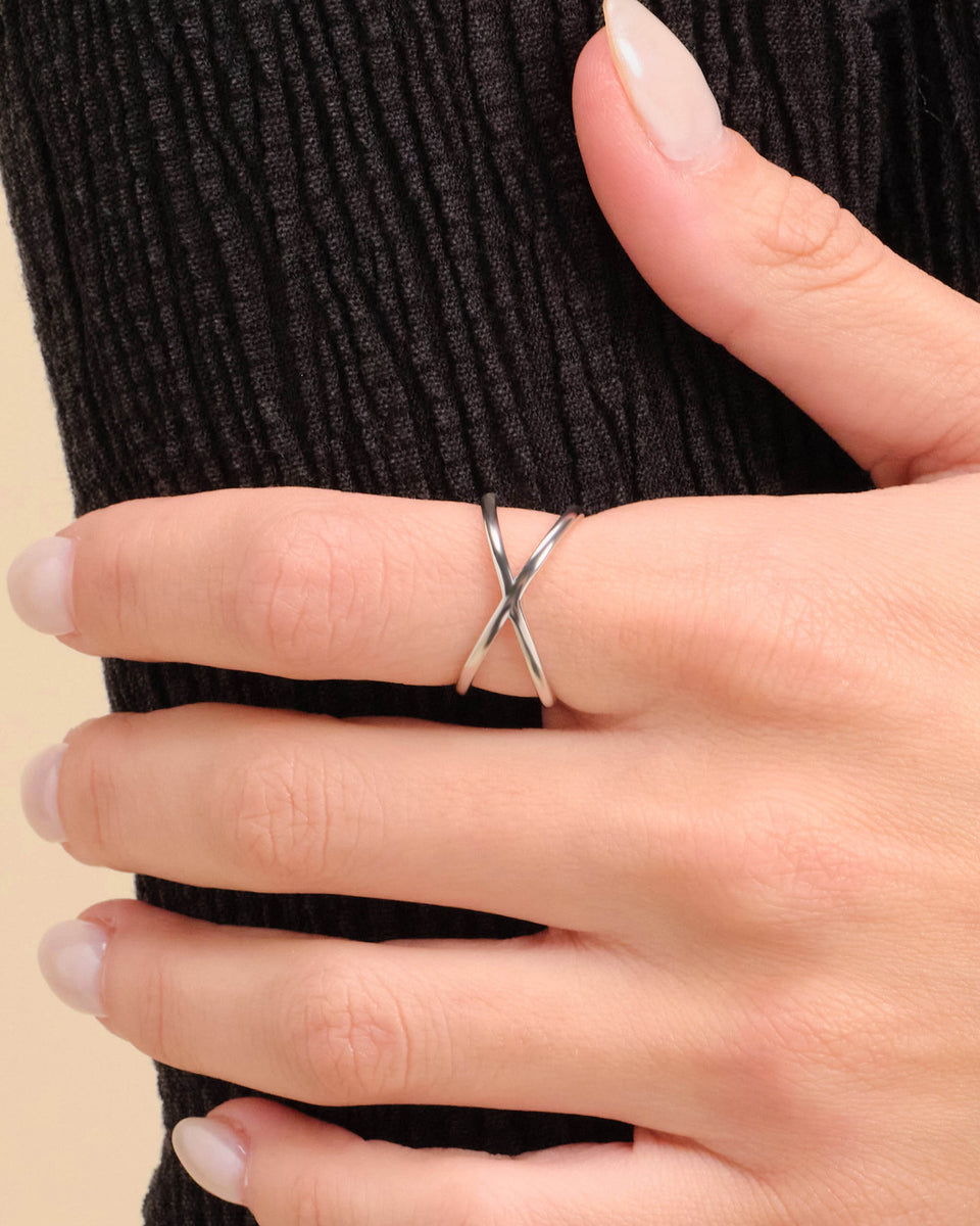 Women's Crossover Ring - Silver