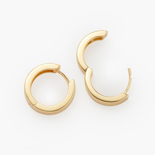 Classic Hoop Earrings  Gold - Image 4/7