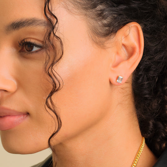 Women's Emerald Cut Stud Earrings  Gold - Image 3/6