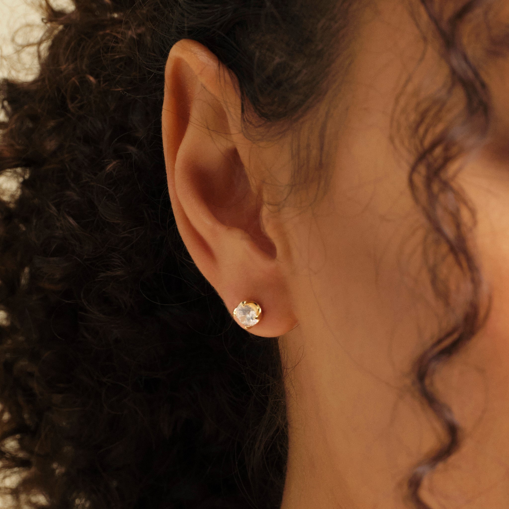 Curiosa stud earring, Single, Square cut, Orange, Gold-tone plated