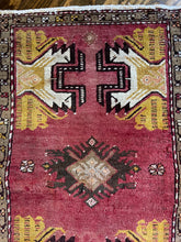 Vintage Anatolian, 1’6 x 2’6
