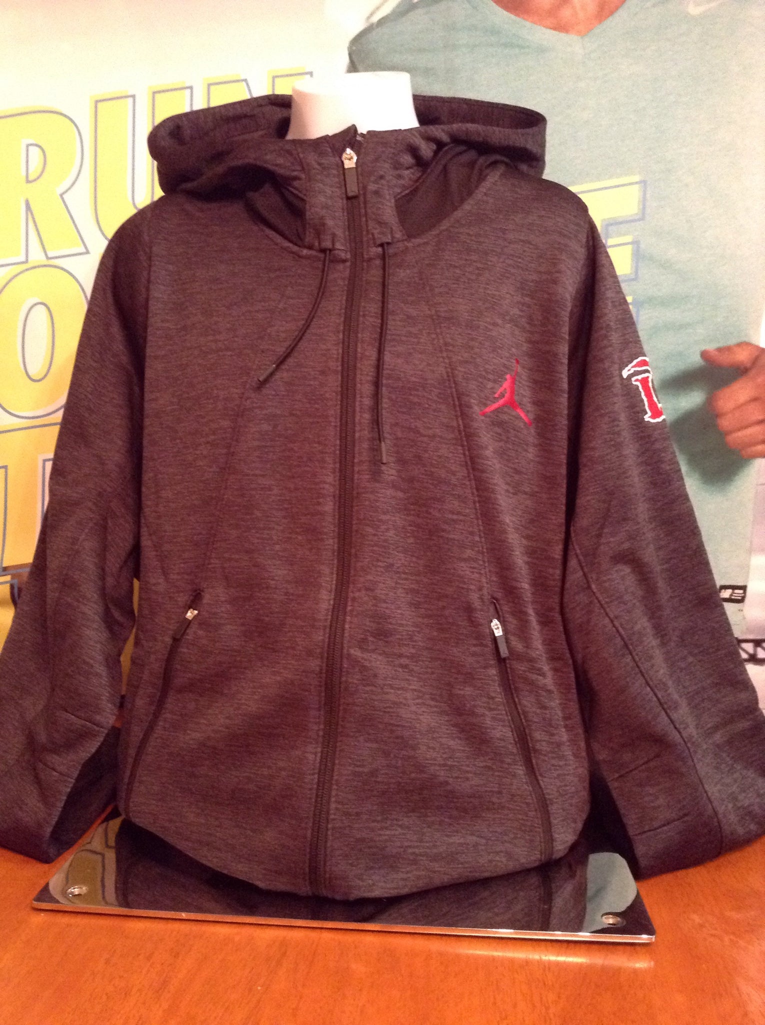 jordan hoodie zip