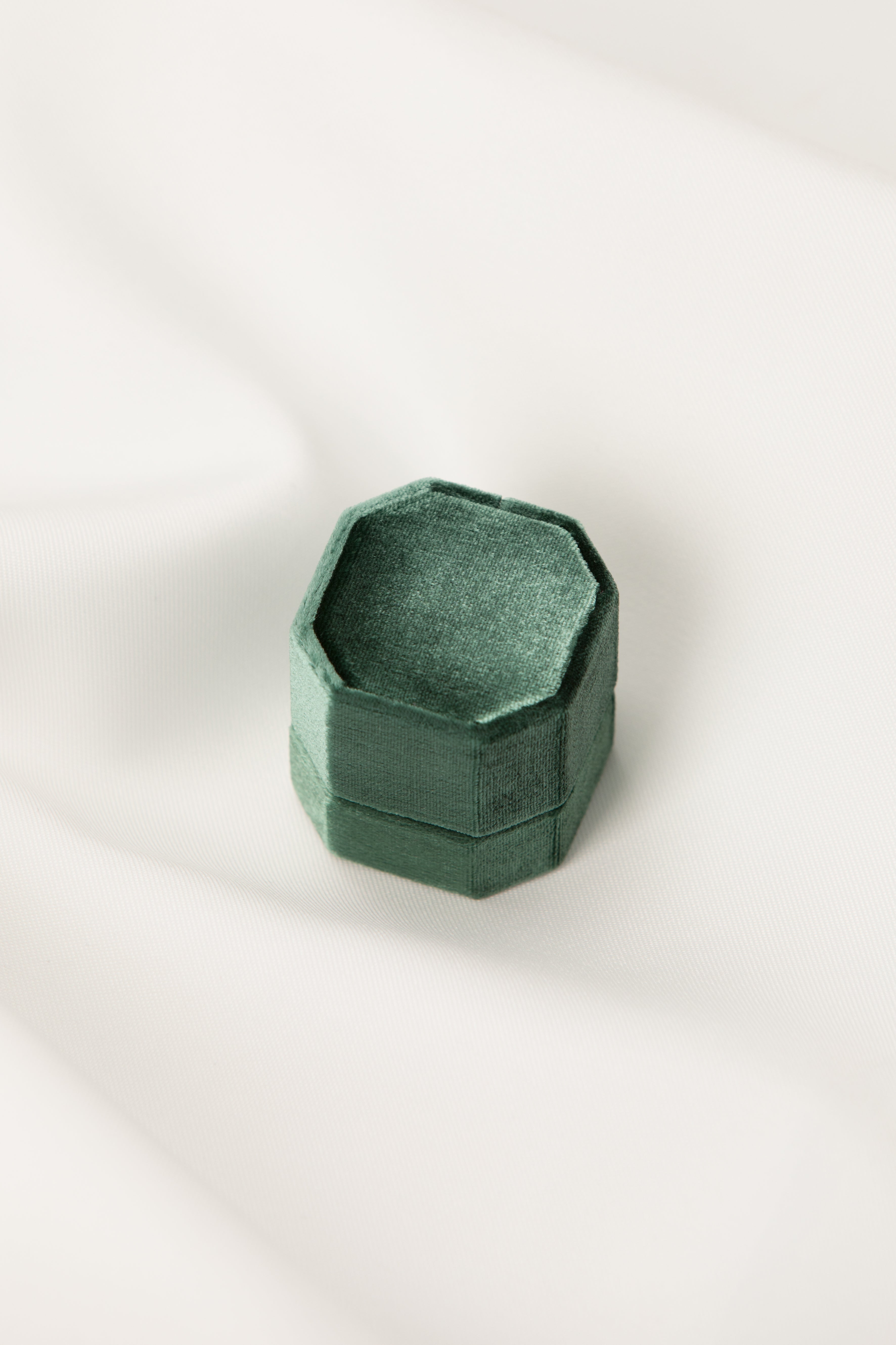 Jolie Green Ring Box – Lace Byrd